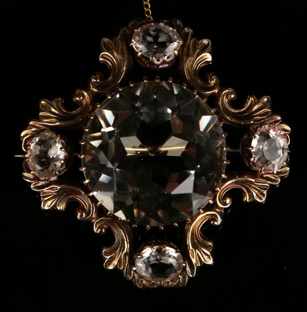 LOT 671