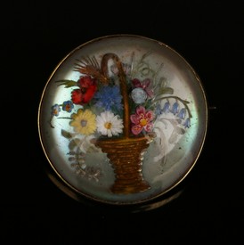 LOT 682