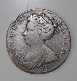 LOT 823