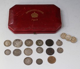 LOT 895