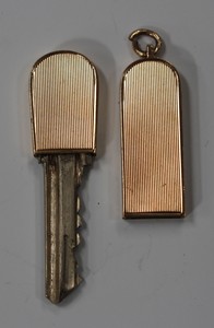 LOT 718