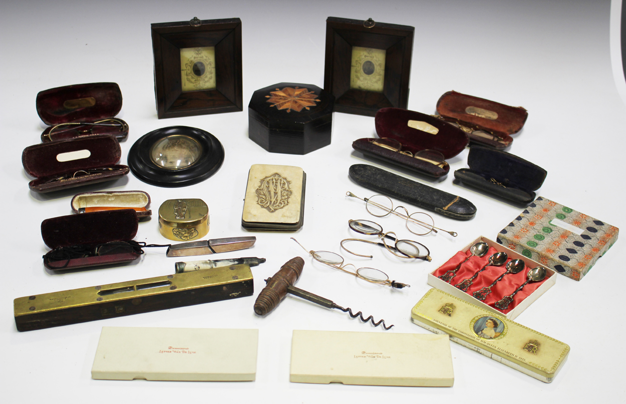 A group of various collectors' items, including a 19th century ivory ...