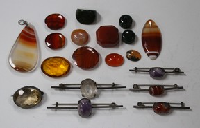 LOT 648