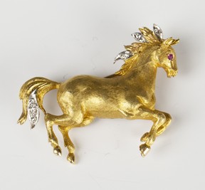 LOT 653