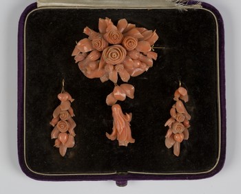 LOT 565