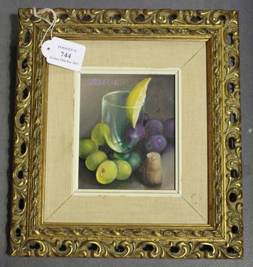 LOT 744