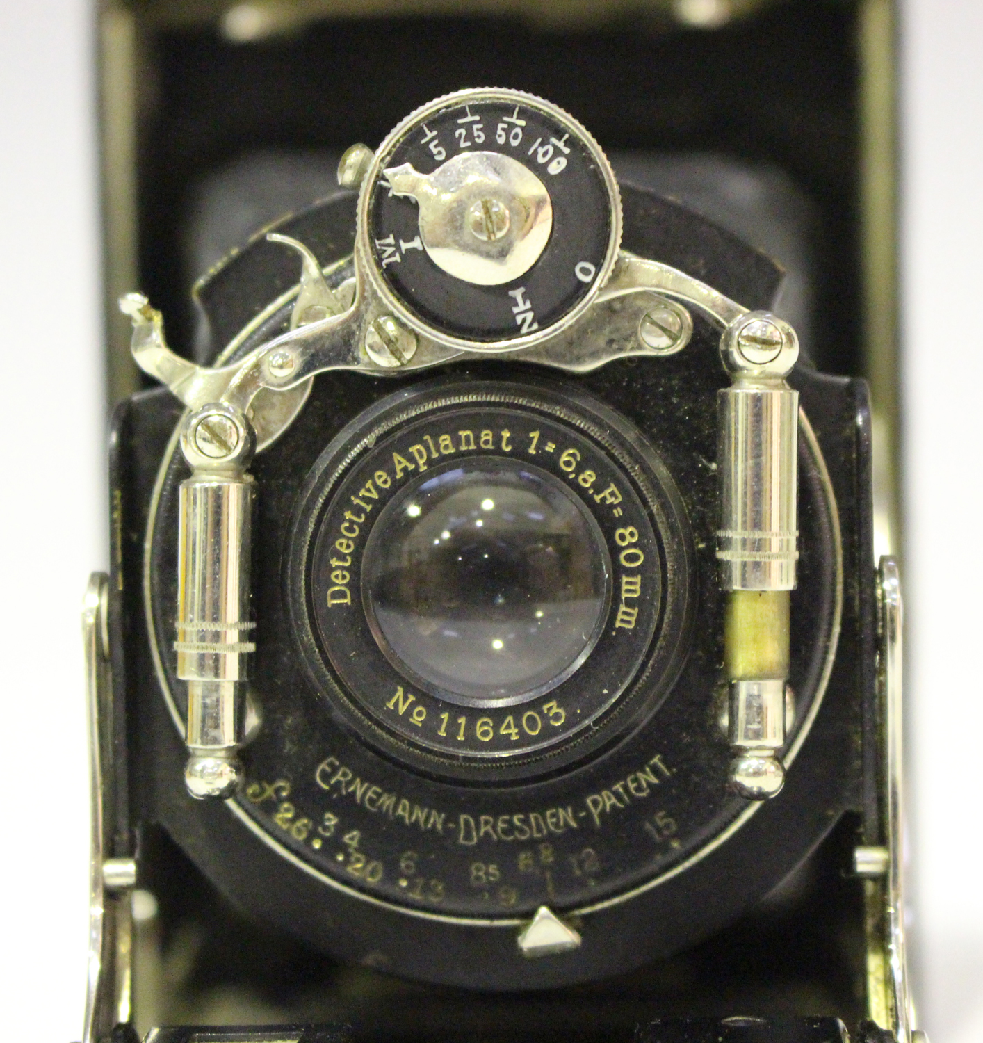 An Ernemann Heag XV folding plate camera with detective Aplanat 1