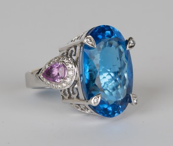 LOT 594