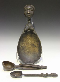 LOT 739