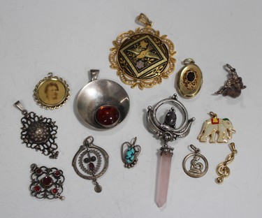 LOT 549