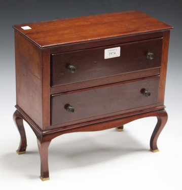 LOT 2574