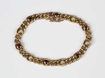 LOT 532