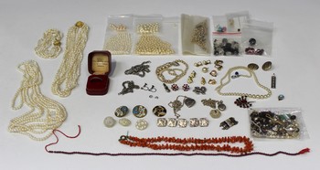 LOT 579