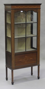 LOT 2052