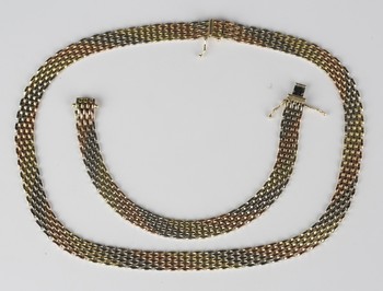LOT 733