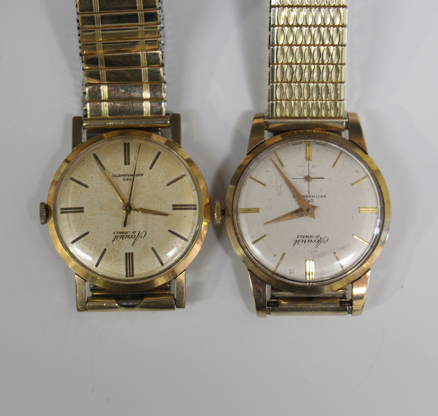 Accurist 21 jewels antimagnetic gold top