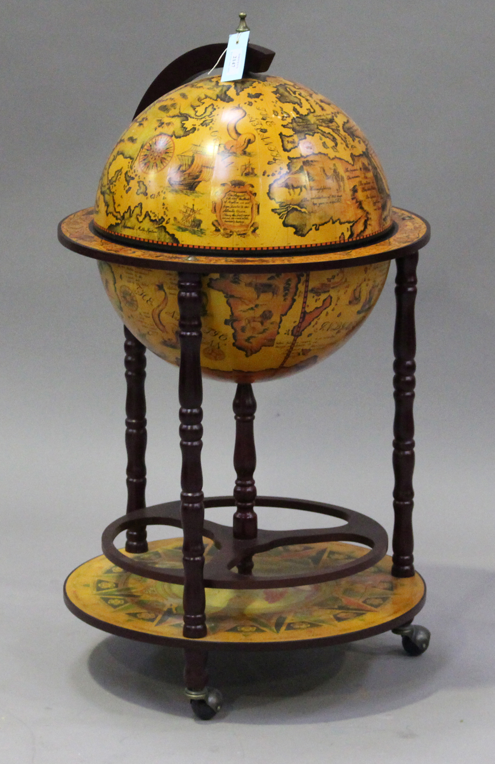 A 20th Century Novelty Drinks Cabinet In The Form Of A Globe
