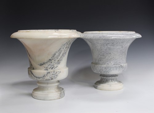 LOT 2584