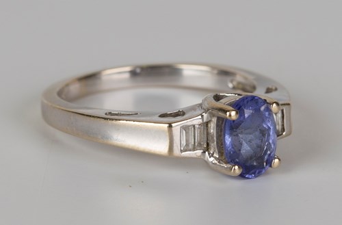 LOT 525