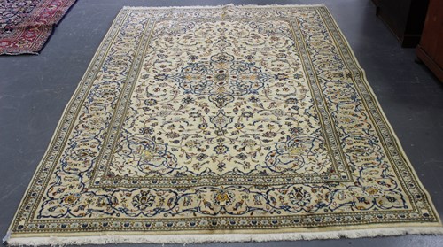 LOT 2902