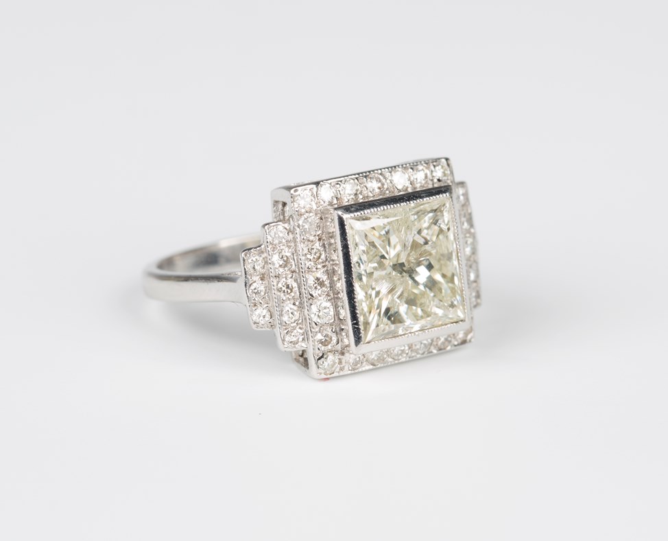 LOT 635
