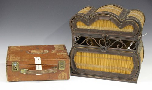 LOT 2585