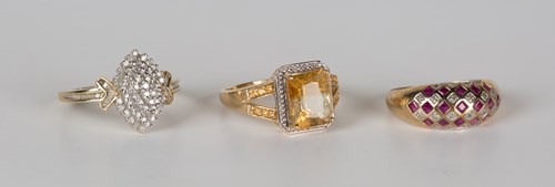 LOT 211