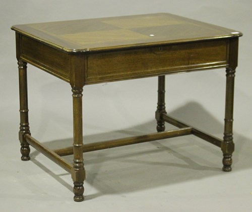 LOT 898
