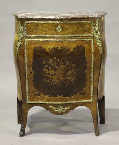 LOT 925