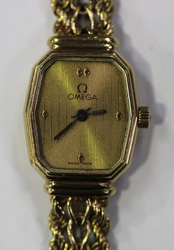 LOT 1054