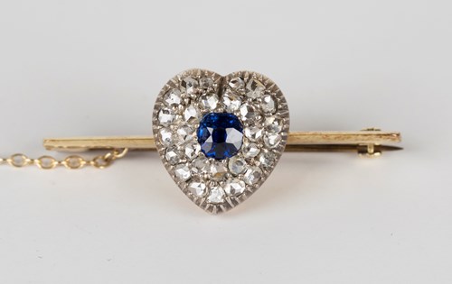 LOT 692