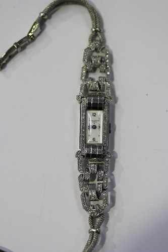 LOT 1070