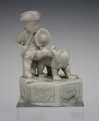 LOT 1046