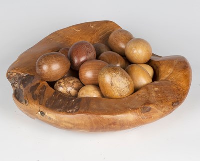 LOT 2584