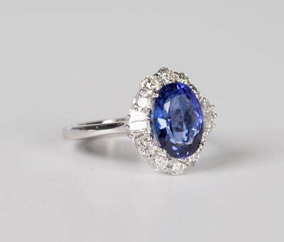 LOT 725