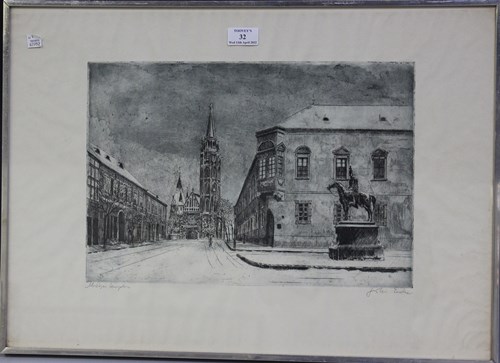 LOT 32