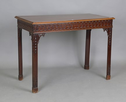 LOT 2082