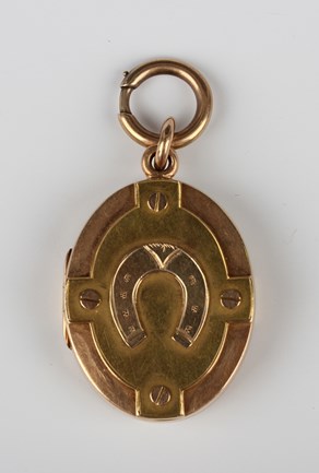 LOT 671