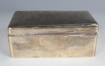 LOT 392