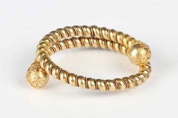 LOT 692