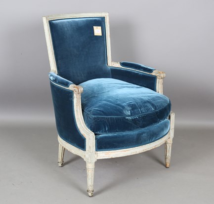 LOT 2210