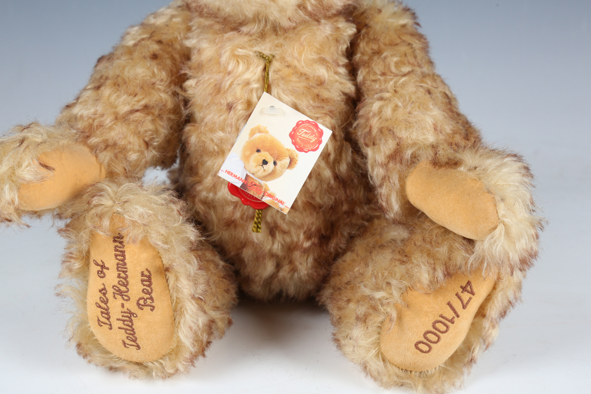 Five modern Hermann teddy bears, comprising Vivaldi musical bear 