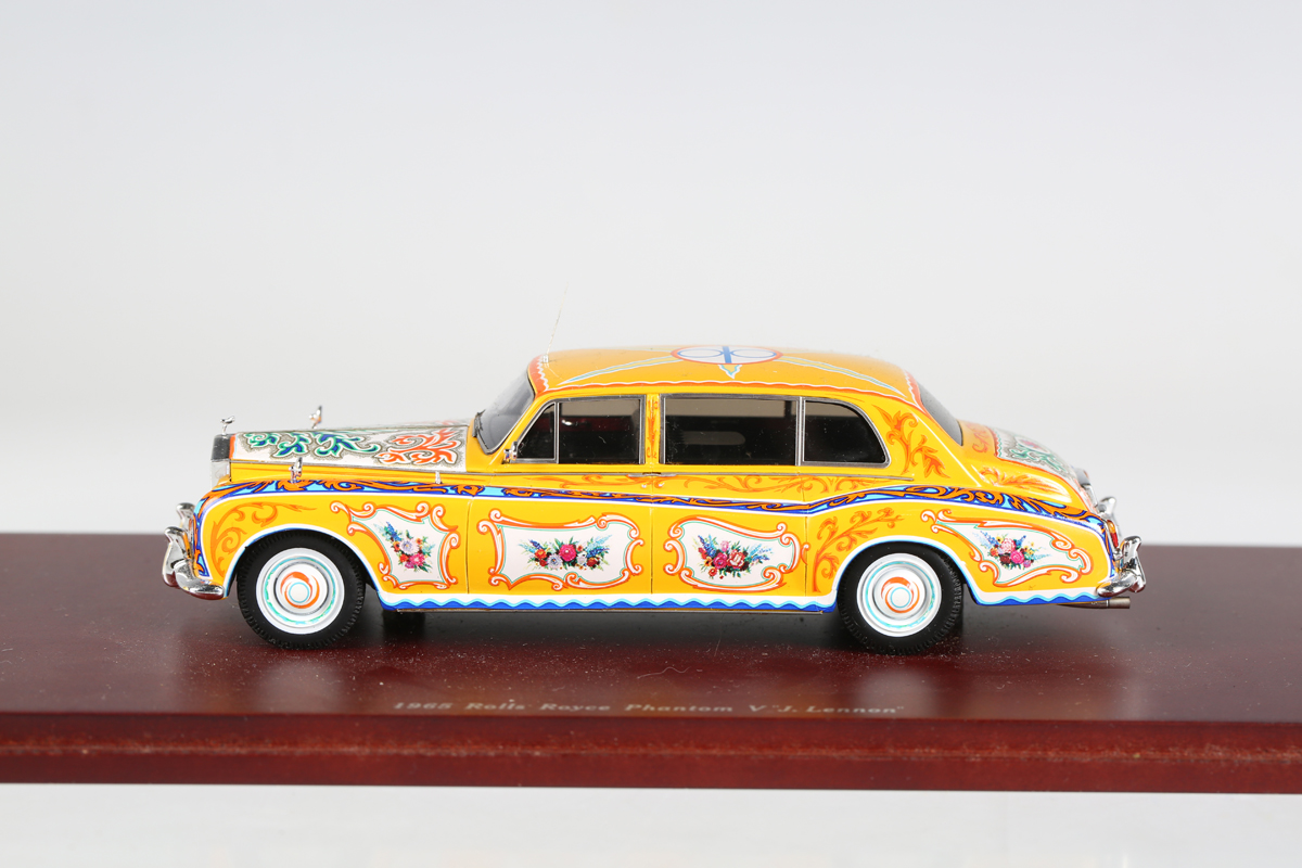 A Truescale Miniatures 1965 Rolls-Royce Phantom V Mulliner Park