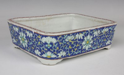 LOT 1052