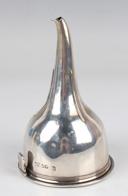 LOT 335