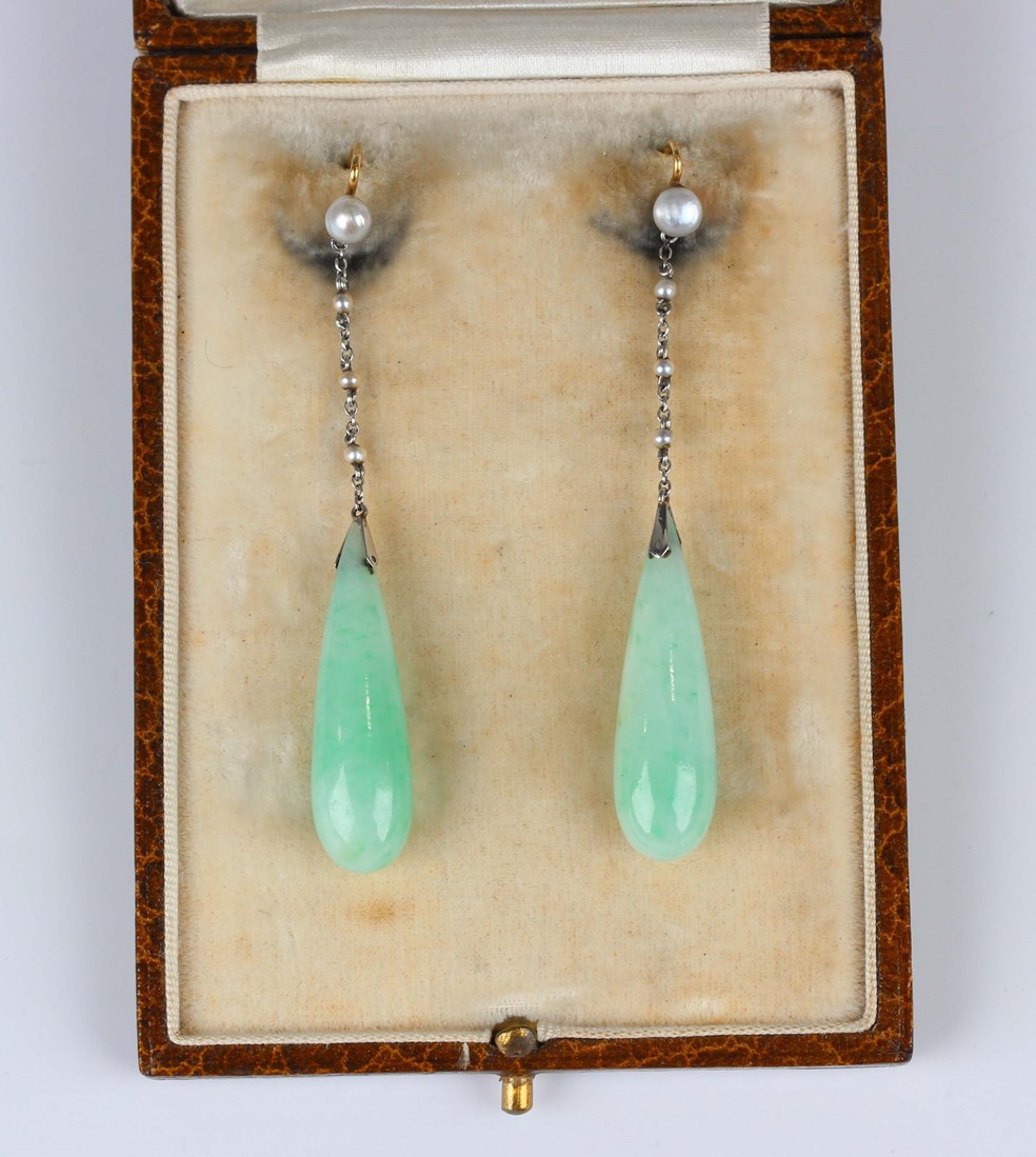 LOT 685