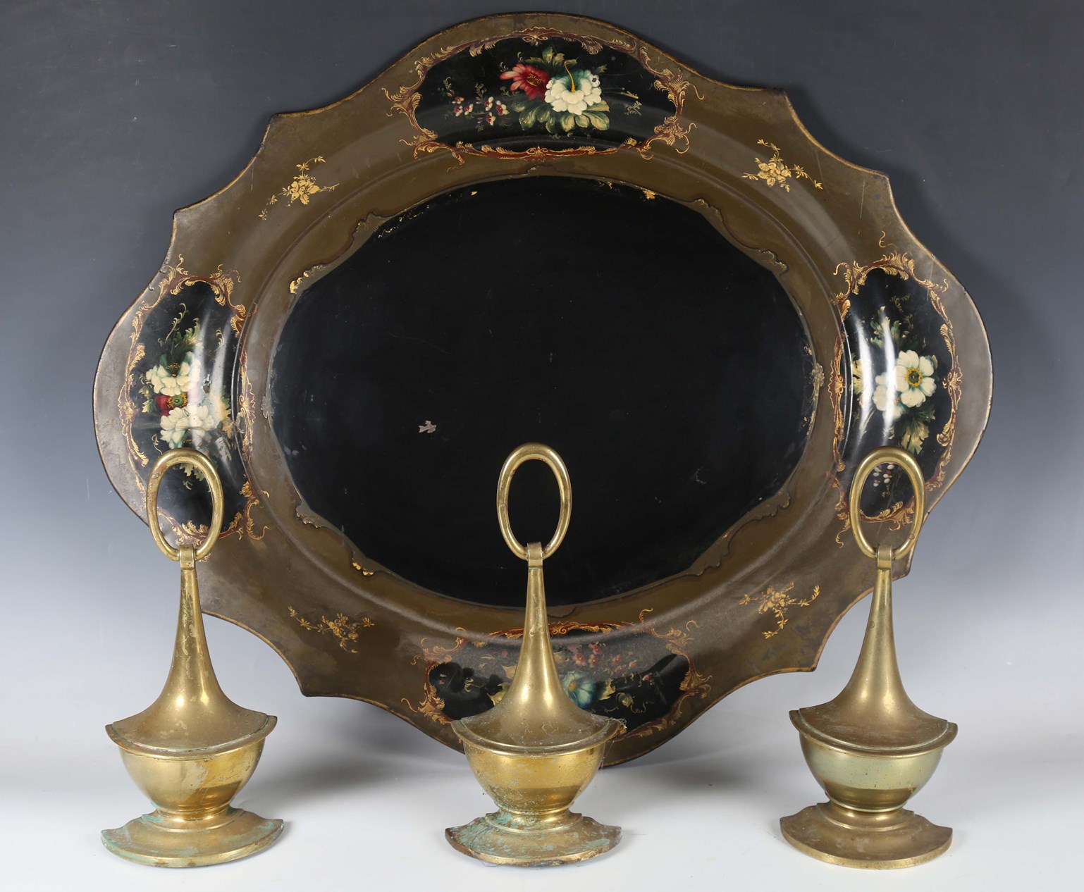 LOT 2572