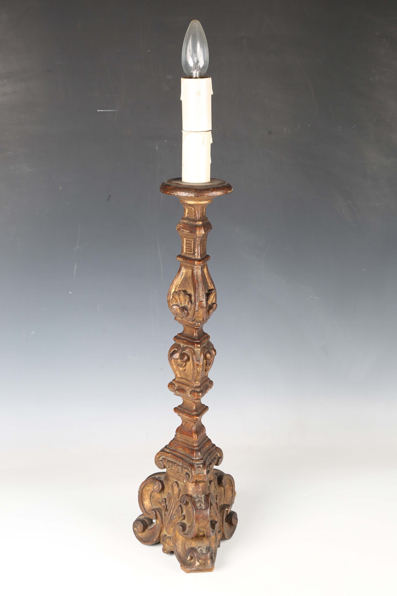 LOT 2579