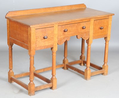 LOT 2318
