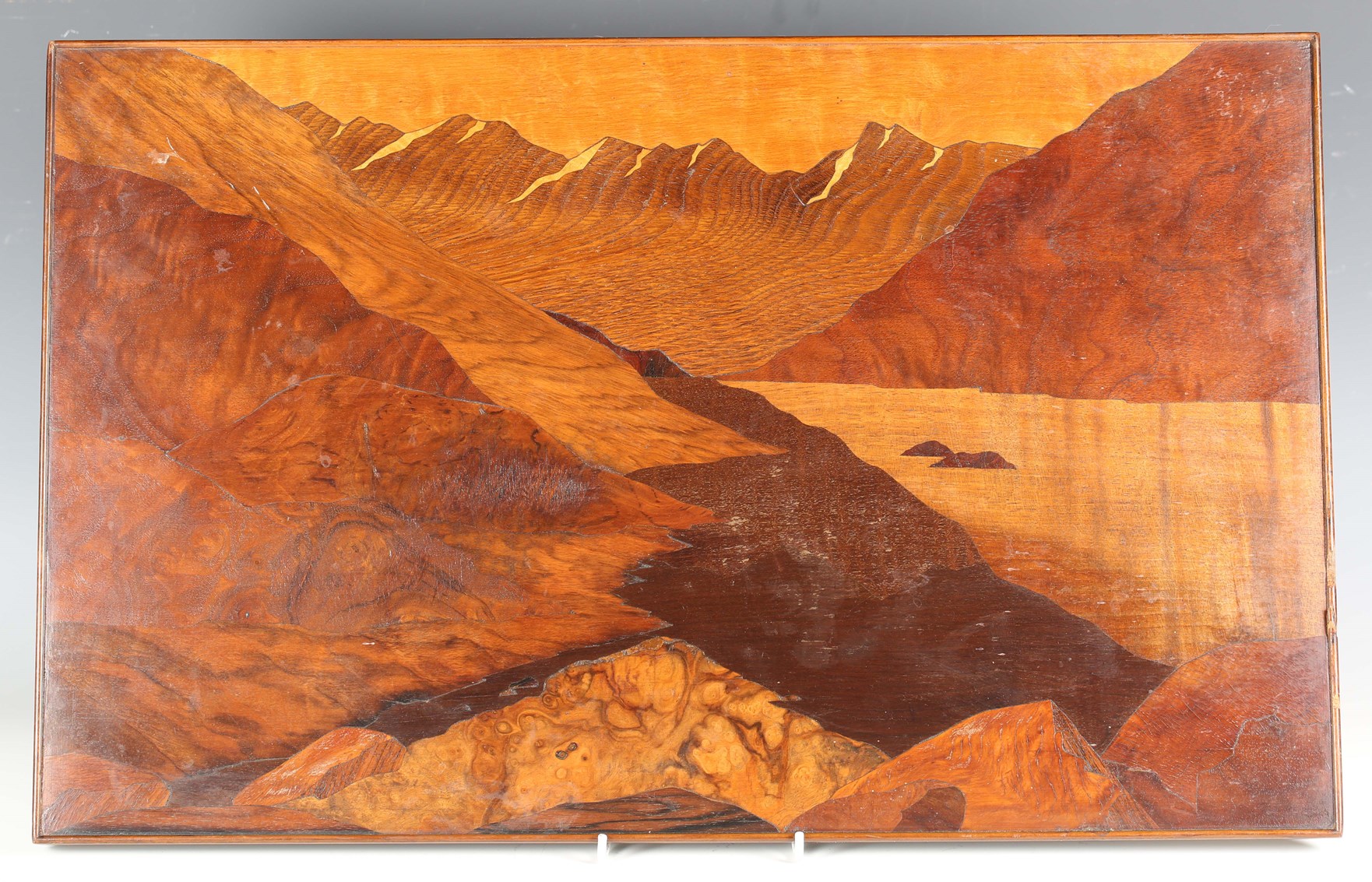 LOT 2372
